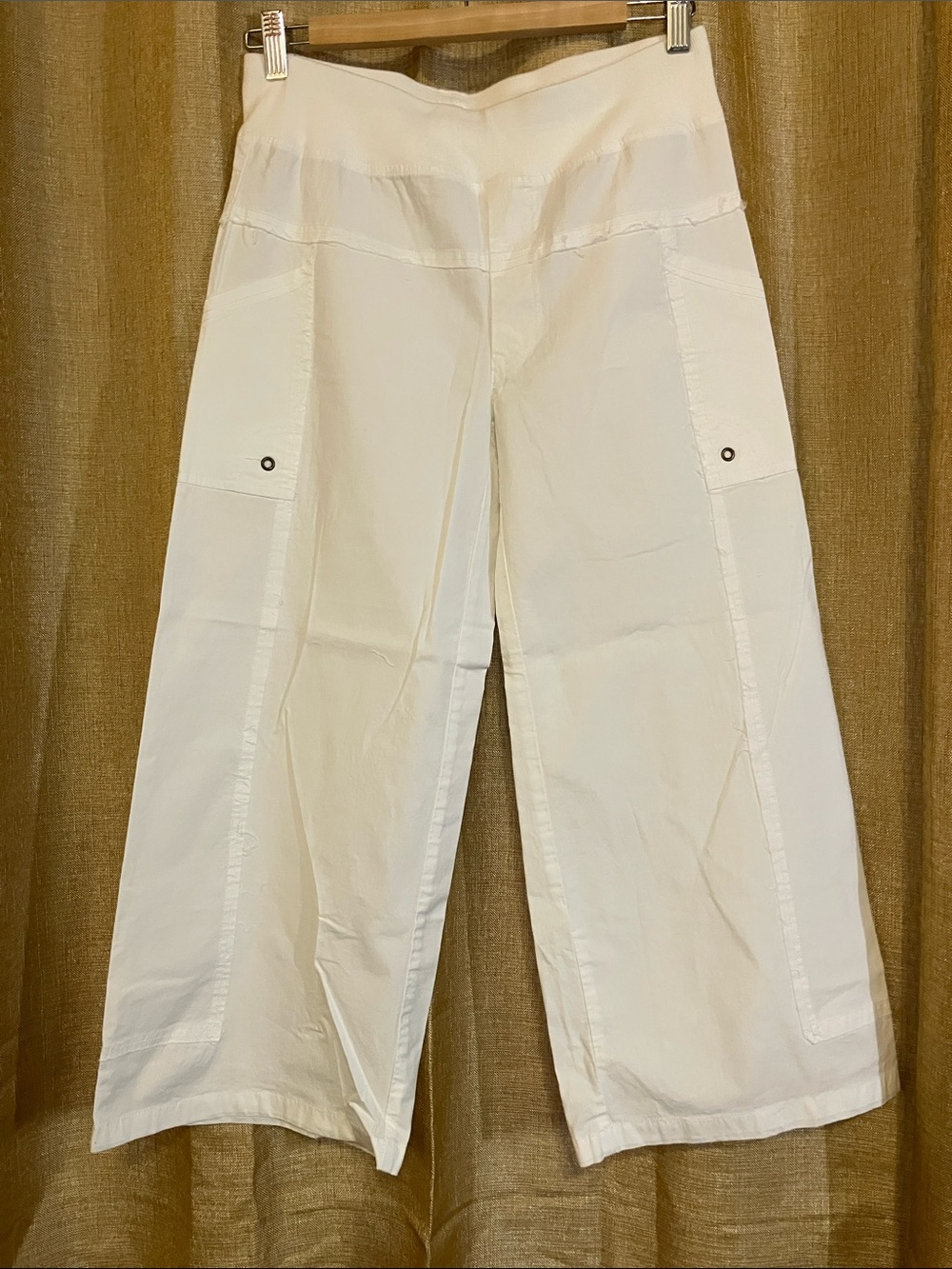 Soft Surroundings Cream Wide-Leg Cargo Pants